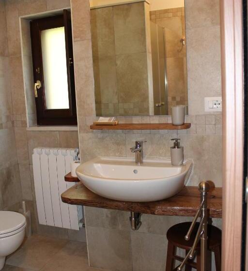 اتاق استاندارد, Cantoniera D Umbra Agriturismo