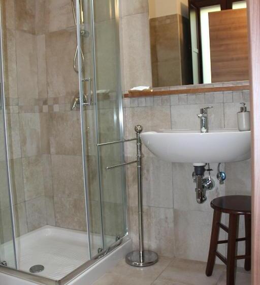 اتاق سوپریور, Cantoniera D Umbra Agriturismo