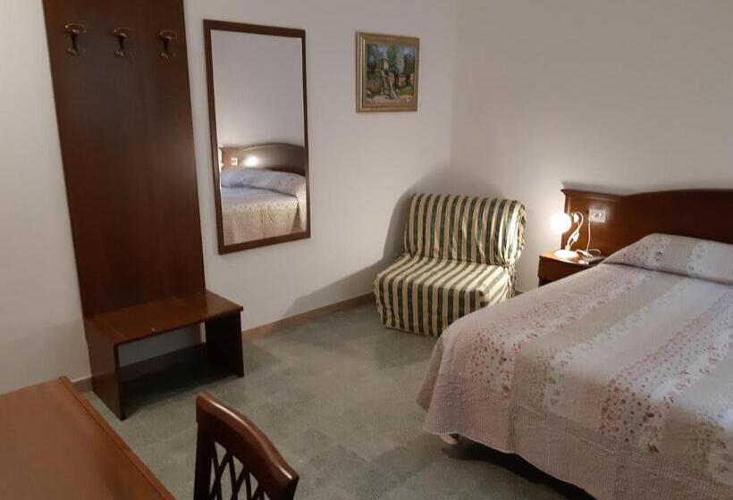 اتاق سوپریور, Cantoniera D Umbra Agriturismo