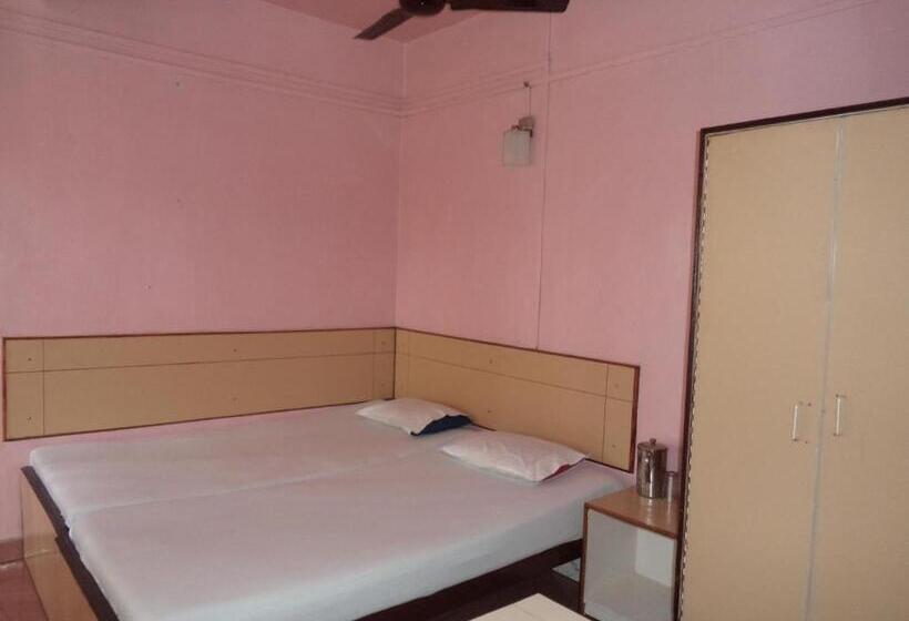 エコノミールーム, Embassy