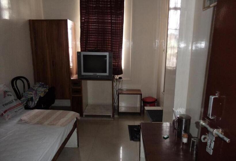 エコノミールーム, Embassy