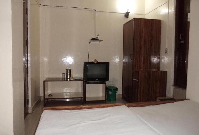 デラックスルーム, Embassy