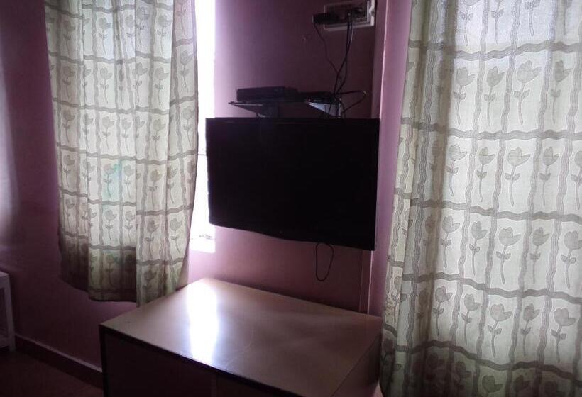 デラックスルーム, Embassy