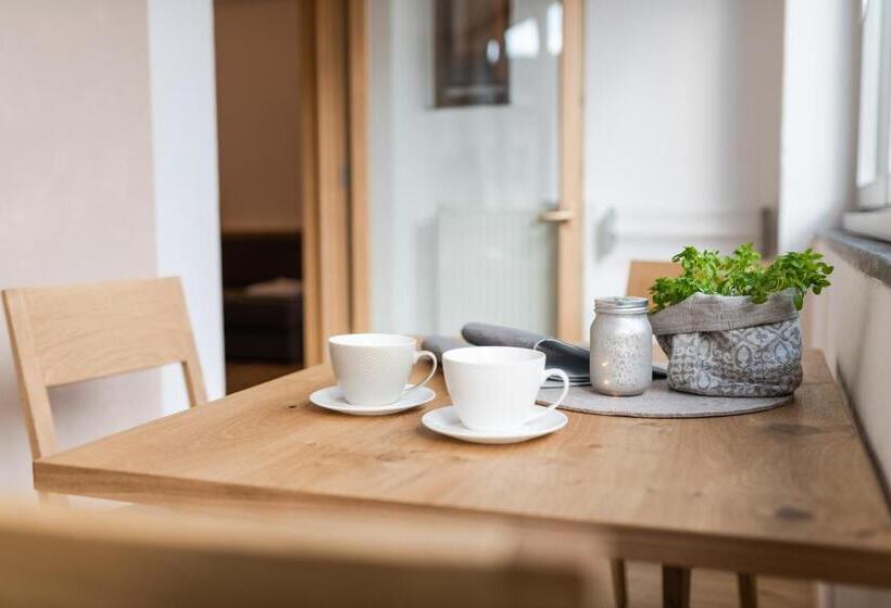 דירה בת חדר שינה 1 עם מרפסת, Vettererhof