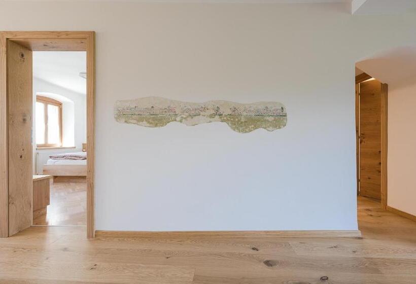 דירת שלושה חדרים, Vettererhof