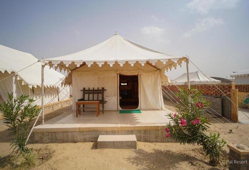 غرفة ديلوكس, Pal Rajah Desert Camp