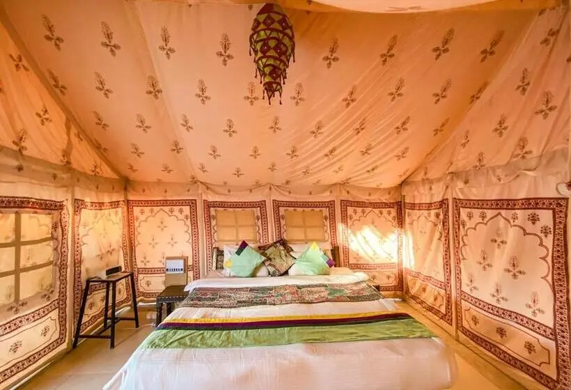 デラックスルーム, Pal Rajah Desert Camp