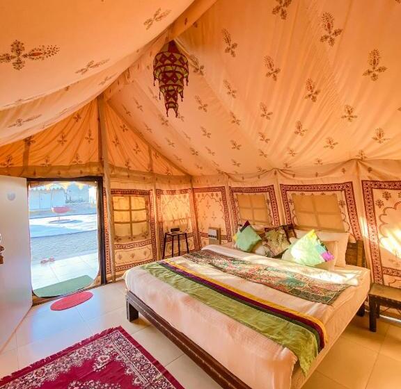 غرفة ديلوكس, Pal Rajah Desert Camp