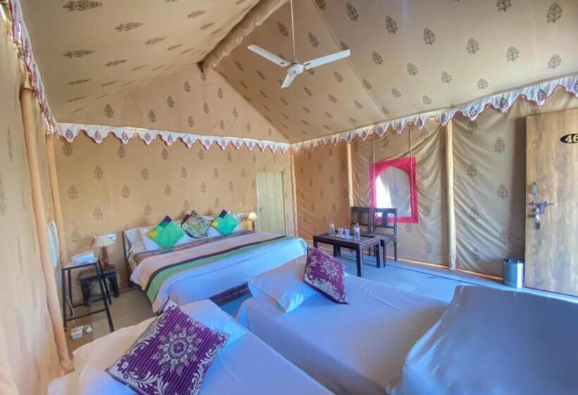 جناح عائلي, Pal Rajah Desert Camp