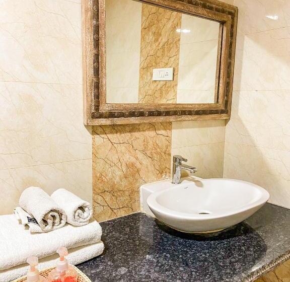 جناح عائلي, Pal Rajah Desert Camp