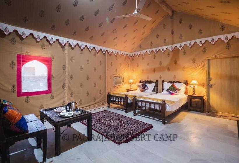 غرفة ديلوكس, Pal Rajah Desert Camp
