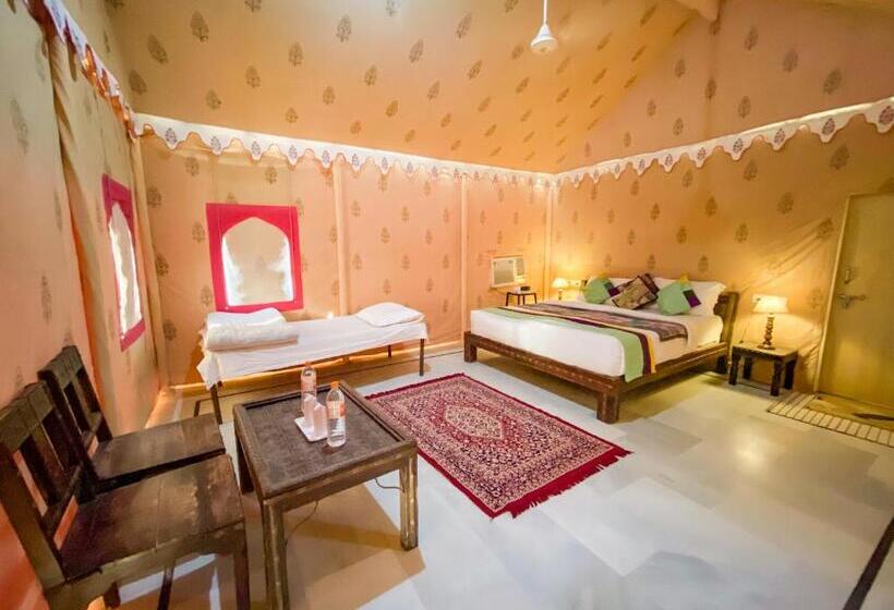 جناح عائلي, Pal Rajah Desert Camp