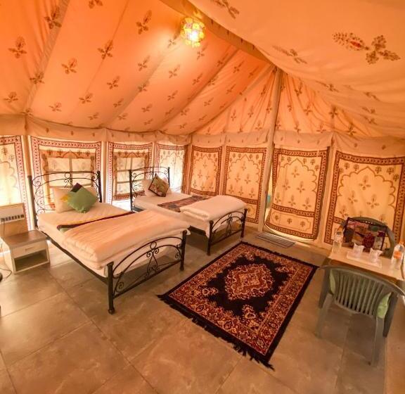 غرفة ديلوكس, Pal Rajah Desert Camp