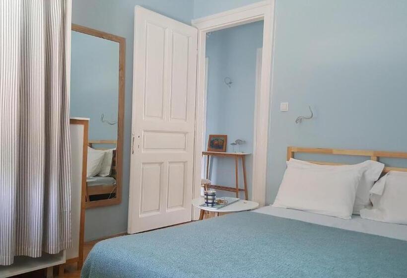 اتاق استاندارد با چشمانداز کوهستان, Room Next To Porto Montenegro