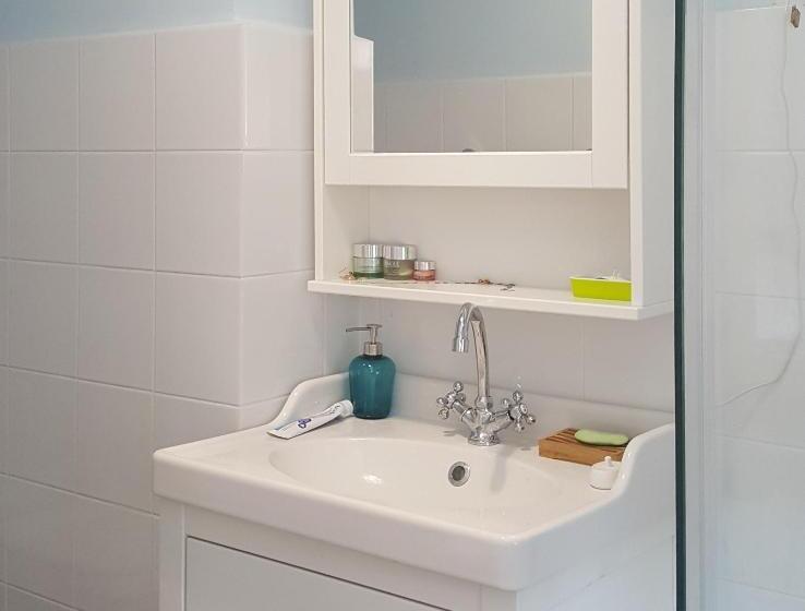 اتاق استاندارد با چشمانداز کوهستان, Room Next To Porto Montenegro