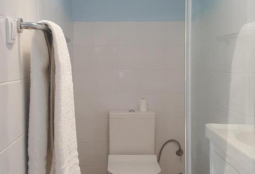 اتاق استاندارد با چشمانداز کوهستان, Room Next To Porto Montenegro