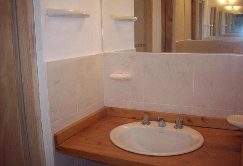 Кровать в Общей Комнате, Hostel Meridiano 71