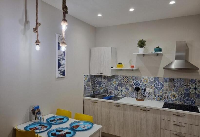 خانه 1 خوابه, Cala Di Luna House