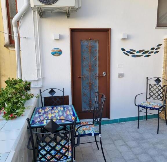 خانه 1 خوابه, Cala Di Luna House