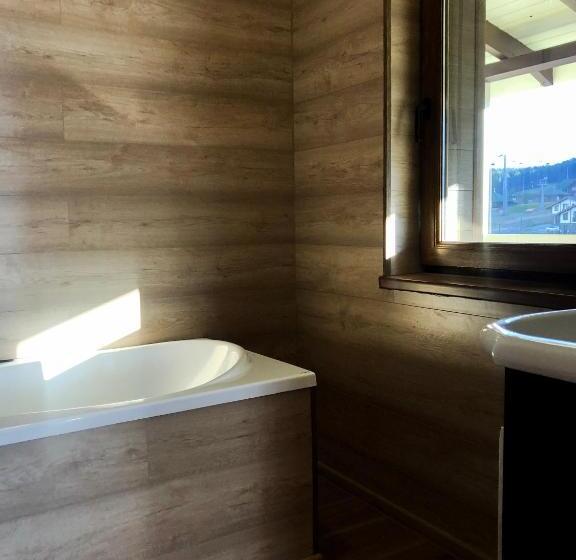 اتاق لوکس با بالکن, Chalet Blanc