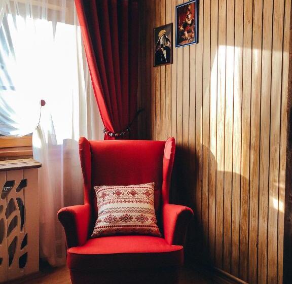 家庭间, Chalet Blanc