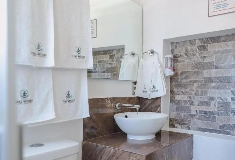 اتاق لوکس, Real Naviero Hotel Ejecutivo