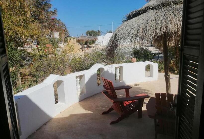 جناح عائلي, Menzel Caja