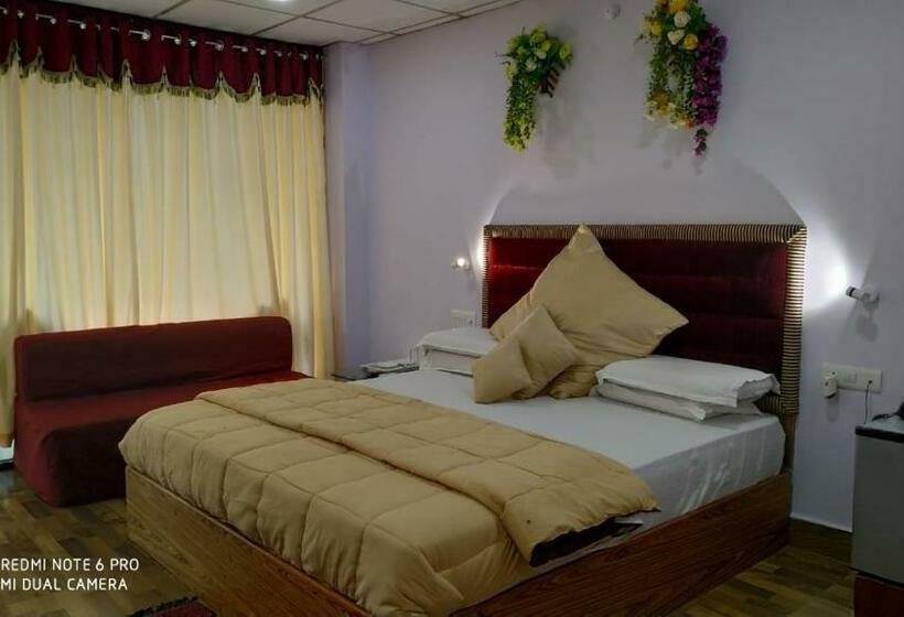 디럭스 테라스 룸 바다 전망, Coconhuts Beach Resort