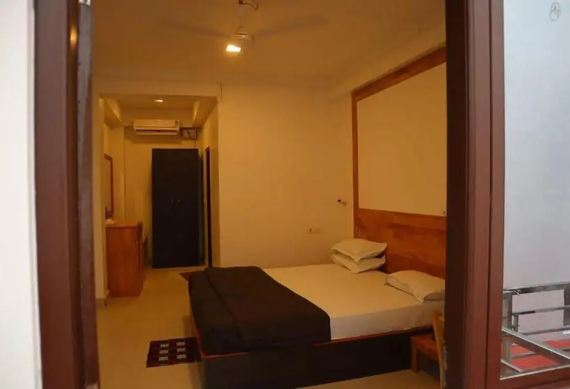 デラックスルーム, Coconhuts Beach Resort
