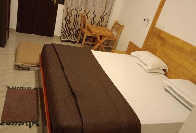 חדר דלוקס, Coconhuts Beach Resort