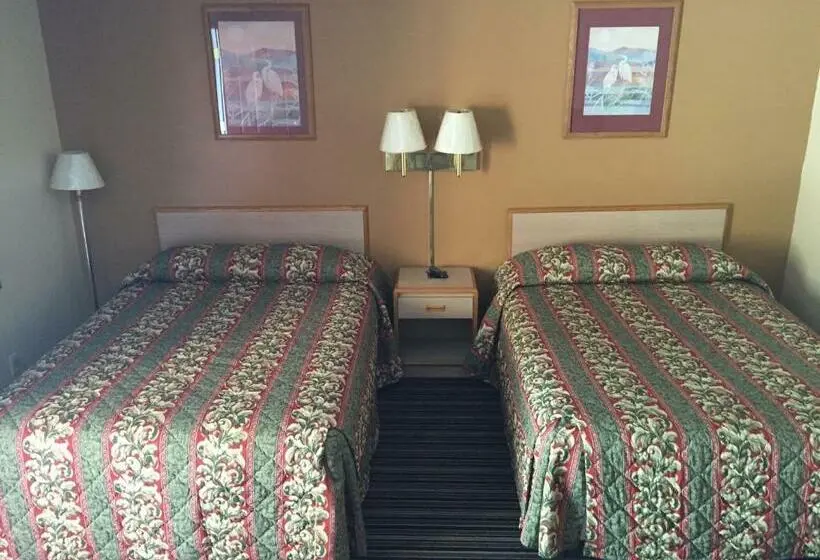 2ダブルベッドのスタンダードルーム, Budget Inn Cambridge