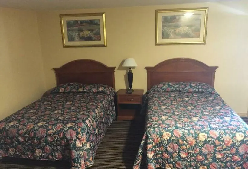 2ダブルベッドのスタンダードルーム, Budget Inn Cambridge