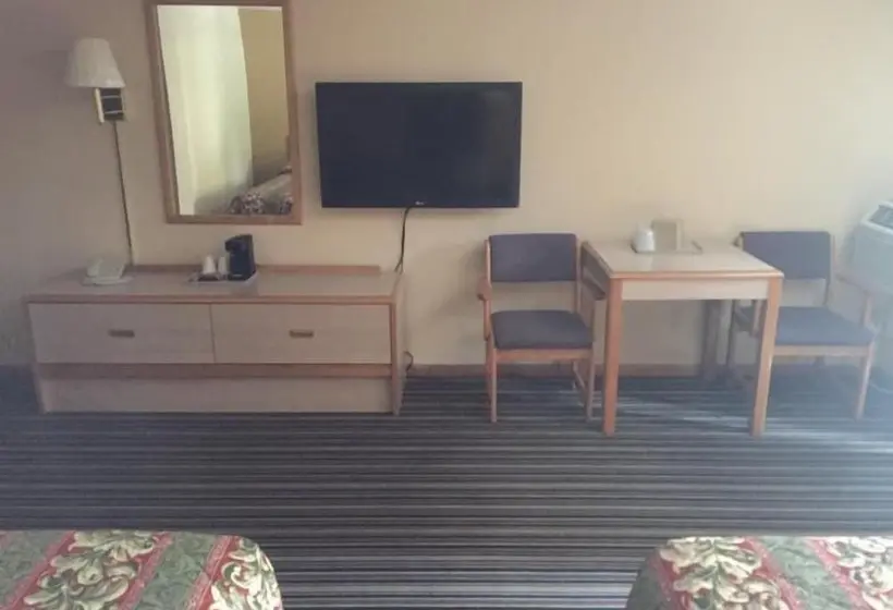 2ダブルベッドのスタンダードルーム, Budget Inn Cambridge