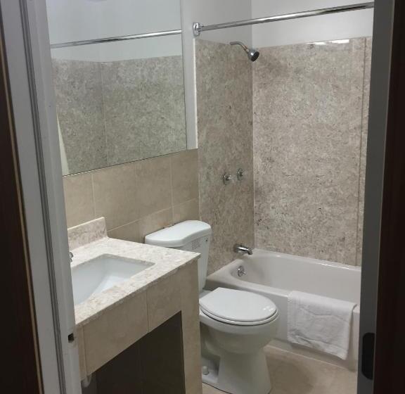 스탠다드 룸, Budget Inn   Cambridge