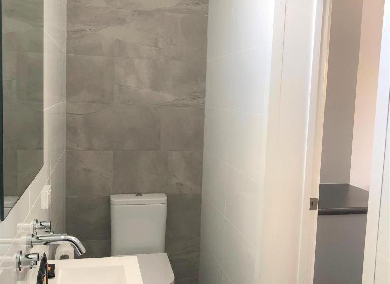 اتاق استاندارد, The Avenue Inn