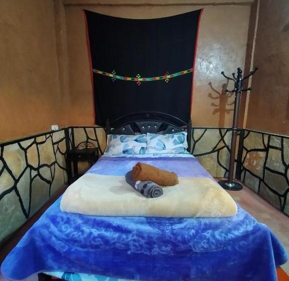 اتاق استاندارد با چشم‌انداز باغ, Auberge Restaurant Tizgui