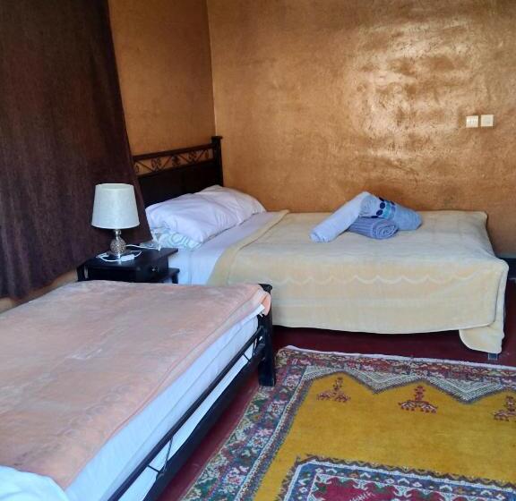 اتاق استاندارد سه تخته با چشم‌انداز باغ, Auberge Restaurant Tizgui