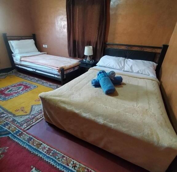 اتاق استاندارد سه تخته با چشم‌انداز باغ, Auberge Restaurant Tizgui