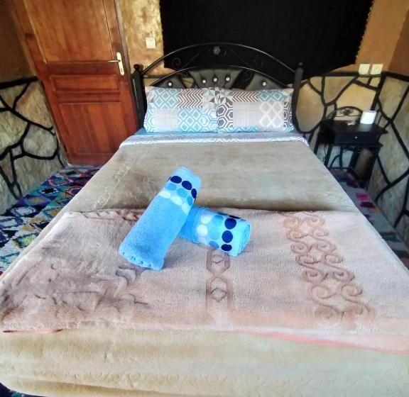 اتاق استاندارد با چشم‌انداز باغ, Auberge Restaurant Tizgui