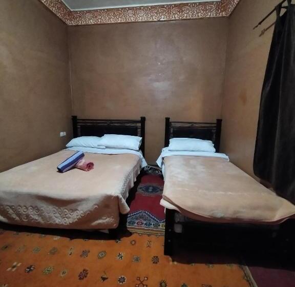 اتاق استاندارد سه تخته با چشم‌انداز باغ, Auberge Restaurant Tizgui