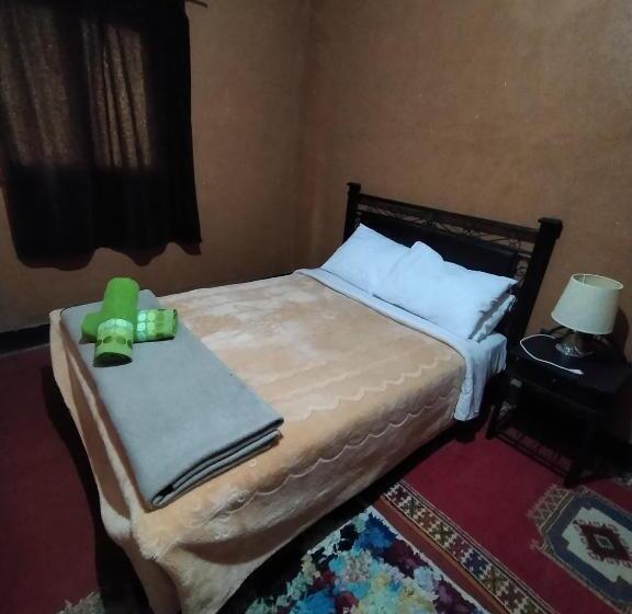 اتاق استاندارد سه تخته با چشم‌انداز باغ, Auberge Restaurant Tizgui