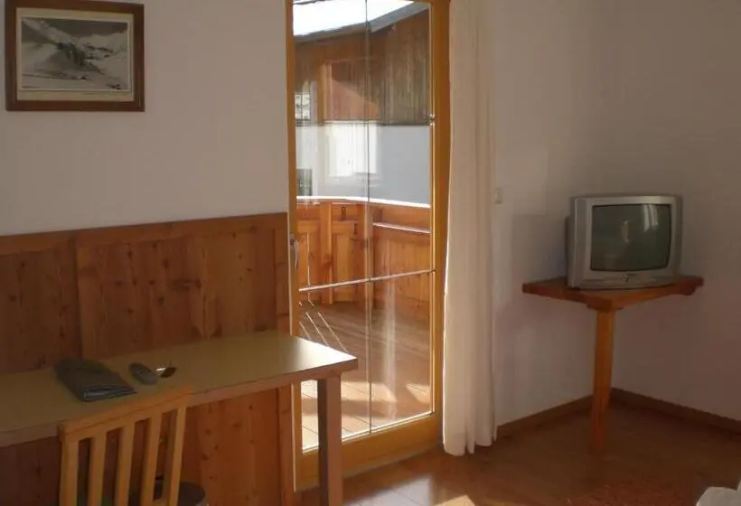 اتاق استاندارد, Pension Angern
