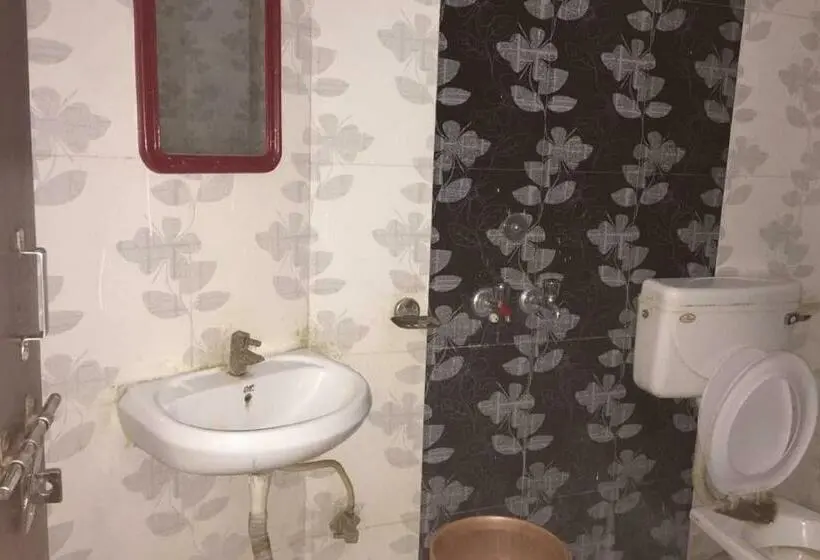 ベーシックトリプルルーム, New City Inn