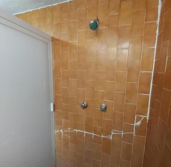 בונגלו משפחתי, Ayalamar Manzanillo
