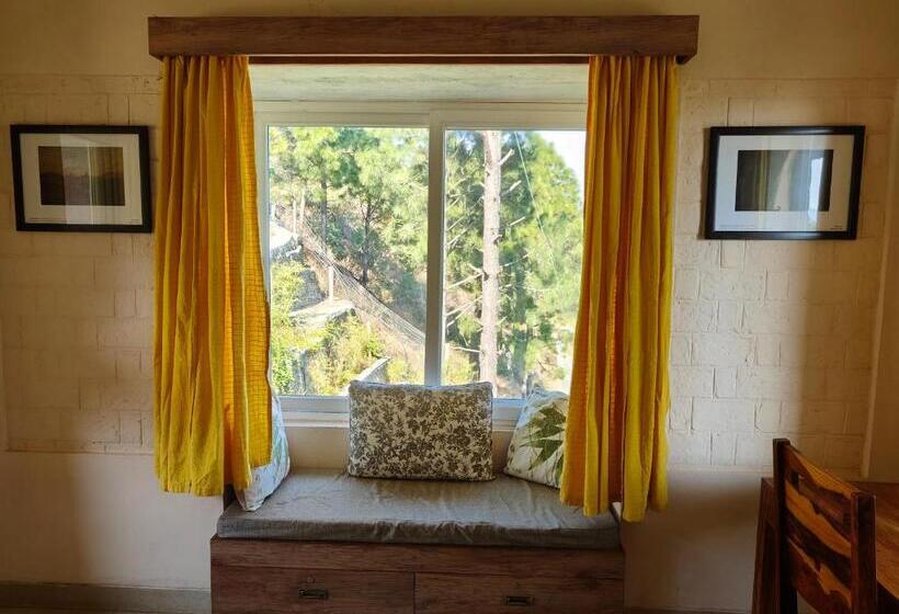 メゾネットスイート, Azalea