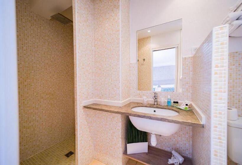 اتاق پرستیژ با چشم‌انداز دریا, Le Rabelais