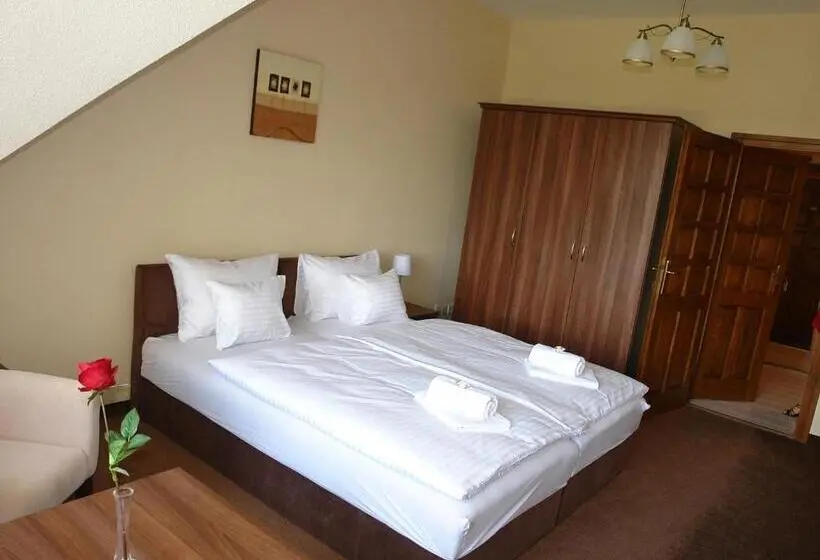 Standard-studio, Arina Villa