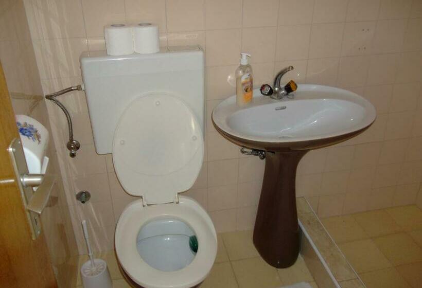 Appartement 2 Chambres Vue Jardin, Soline Accommodation