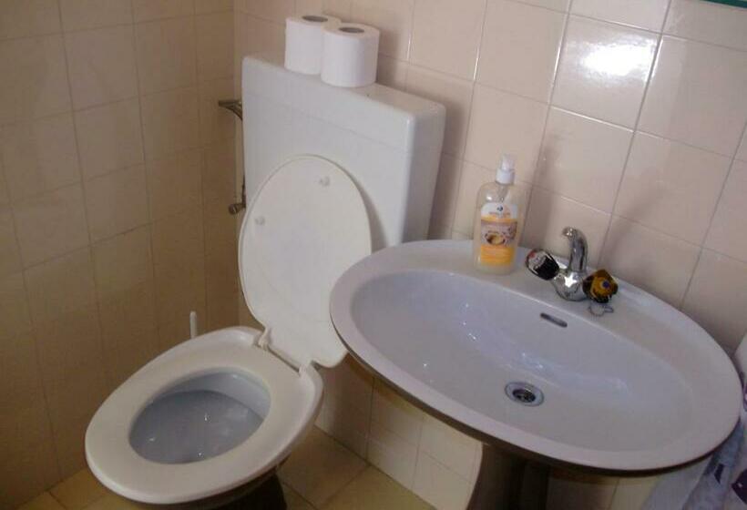 Appartement 2 Chambres Vue Jardin, Soline Accommodation