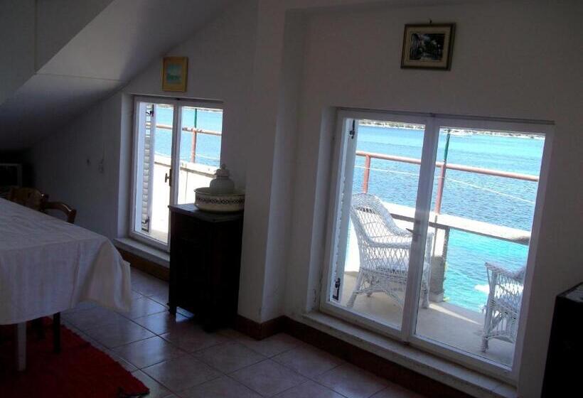 Appartement 3 Chambres Vue Mer, Soline Accommodation